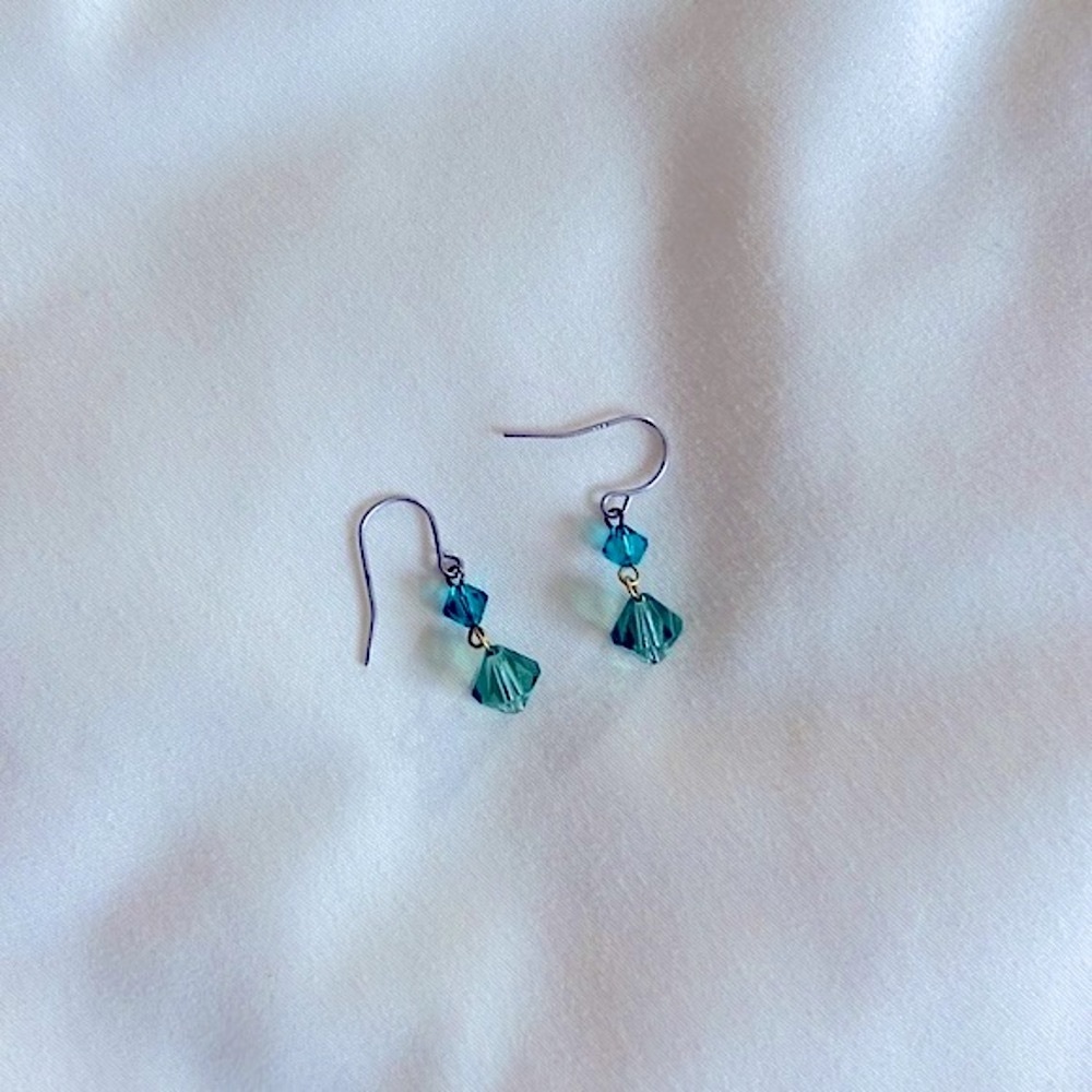 NEW • Drop Earrings in Aquamarine-Colored & Green Kunzite-Colored Crystals💎